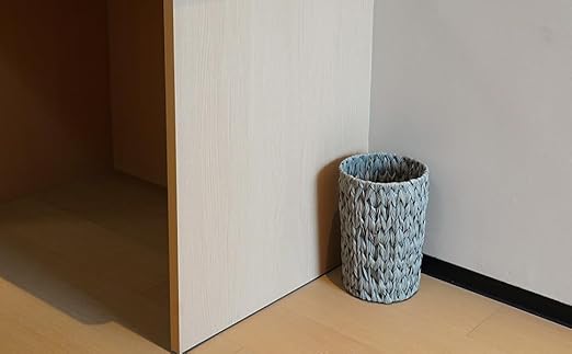 Coeusy Wicker Trash Can,Small Bathroom Trash Can,Waterproof Wicker Waste Basket for Bathroom,Handwoven Wastebasket for Office,2 Gallon Grey Round