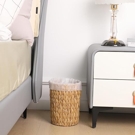 WLLHYF Wicker Waste Basket, Handwoven Water Hyacinth Trash Can Small Bathroom Trash Can Boho Woven Decorative Office Garbage Cans for Bedroom Bathroom Kitchen Living Room