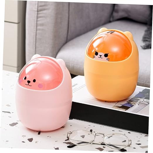 Cute Bear Mini Desktop Trash Can Lid Slim Plastic Trash Bin for Home Office Cartoon Garbage Container for Bedroom and Desk