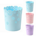 Simple Cute Wastebasket Hollow Flower Shape Plastic Lidless Wastepaper Baskets Trash Can 2.6 Gallons Bathroom Garbage can (Blue, L)
