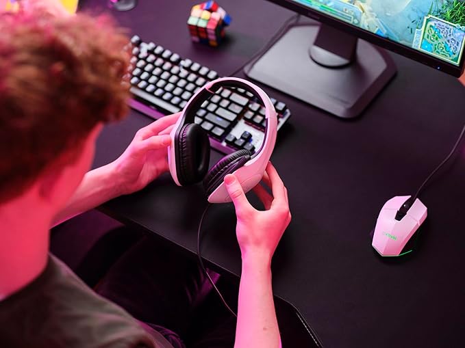 Trust Gaming GXT 415W Zirox Lightweight Gaming Headset with 50mm Drivers for PC, Xbox, PS4, PS5, Switch, Mobile, 3.5 mm Jack, 2m Cable, Foldaway Microphone, Over-Ear Wired Headphones - White