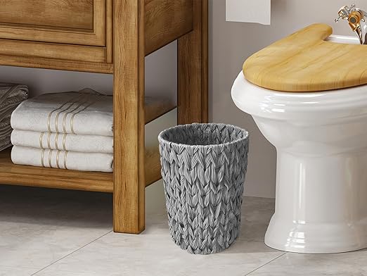 Coeusy Wicker Trash Can,Small Bathroom Trash Can,Waterproof Wicker Waste Basket for Bathroom,Handwoven Wastebasket for Office,2 Gallon Grey Round