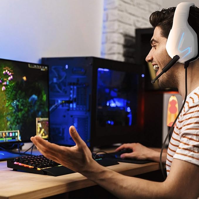 Orzly Gaming Headset (White) for PC and Gaming Consoles PS5, PS4, Xbox Series X | S, Xbox ONE, Nintendo Switch & Google Stadia Stereo Sound with Noise Cancelling mic - Hornet RXH-20 Siberia Edition