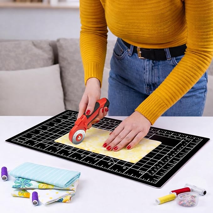 DIYSELF Cutting Mat 8in×6in, Self Healing Cutting Mat, A5 Rotary Cutting Mats for Crafts Sewing Hobby Fabric Project, 5-Ply Craft Cutting Board Double Sided for Quilting, Matting & Mounting Materials