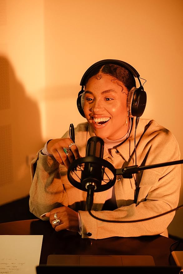 beyerdynamic M 70 PRO X Dynamic Broadcast Microphone for Streaming and podcasting with XLR Connector incl. pop Filter and Shock Mount
