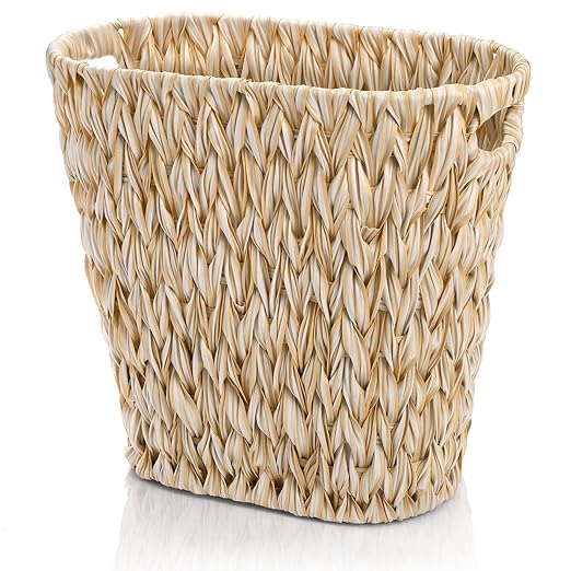 Pumtus Woven Trash Can, Waterproof Plastic Handwoven Waste Basket with Built-in Handles, 5 Gallon Bathroom Bedroom Garbage Container, Decorative Boho Storage Bin for Office, Kitchen, Laundry, Dorm