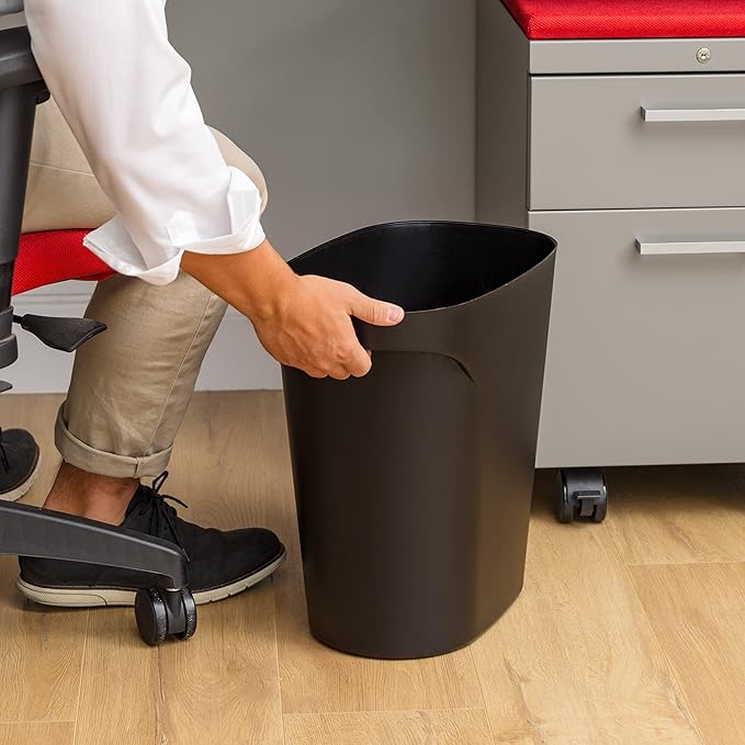 IRIS USA Small Trash Can Wastebasket with Handle, 6 Gallon / 24 Quart, 3-Pack, for Bathroom, Office, Bedroom, Under Sink, Kitchen, Garbage - Black