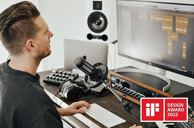 beyerdynamic M 70 PRO X Dynamic Broadcast Microphone for Streaming and podcasting with XLR Connector incl. pop Filter and Shock Mount