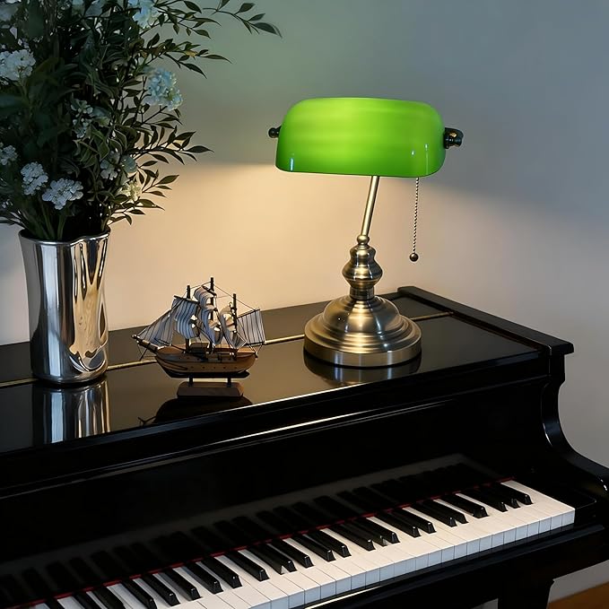 FIRVRE Green Glass Bankers Desk Lamp, Vintage Lamp with Brass Base, Traditional Library Lamp with Pull Chain for Home Office, Study Room (LED Bulb Included)