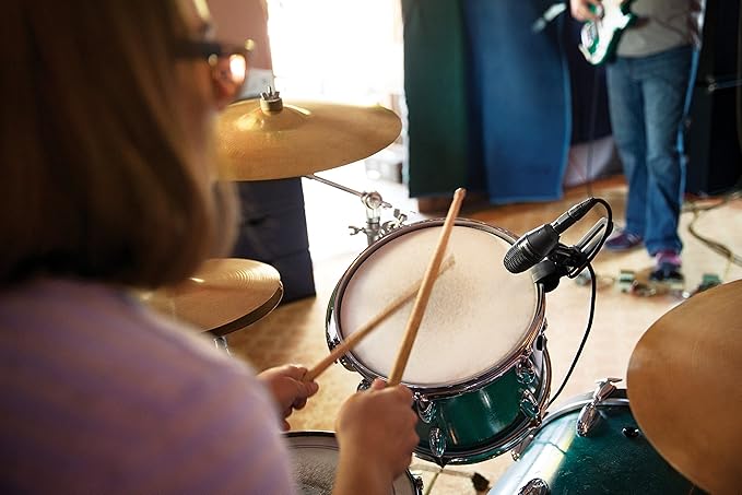 Shure PGA56 Dynamic Microphone - with Cardioid Pick-up Pattern,Swivel-Mount Dynamic Snare/Tom Microphone with AP56DM Drum Mount, No Cable (PGA56-LC)
